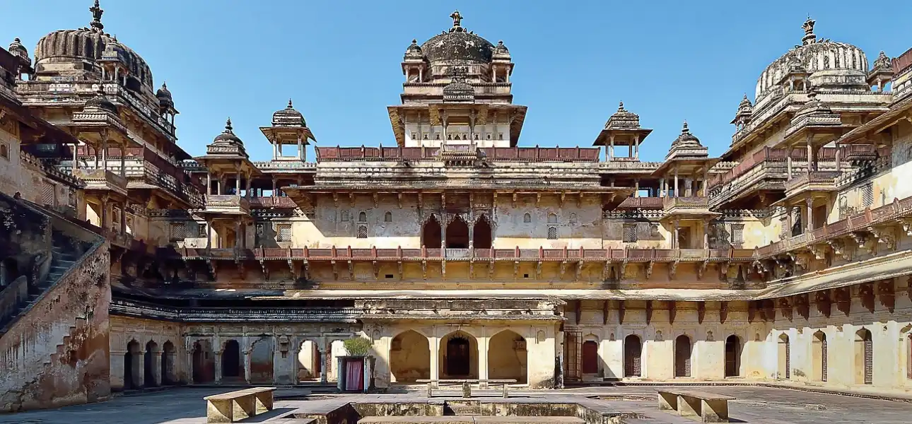 Golden Triangle Tour With Orchha, Khajuraho, And Varanasi